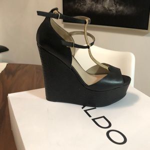 Aldo platforms